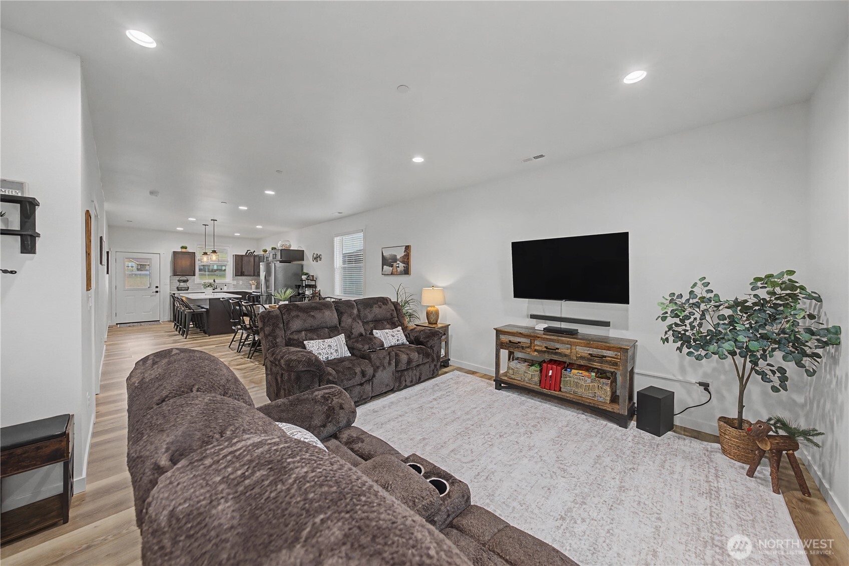 6697 Club House Drive SE #88, Othello, WA 99344