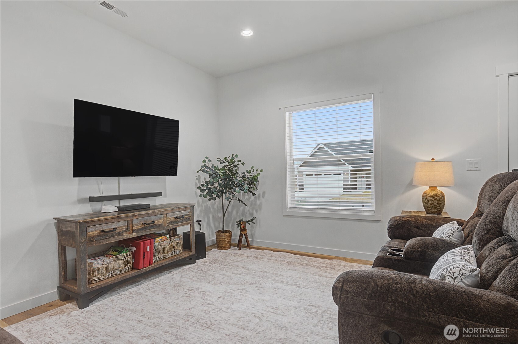 6697 Club House Drive SE #88, Othello, WA 99344