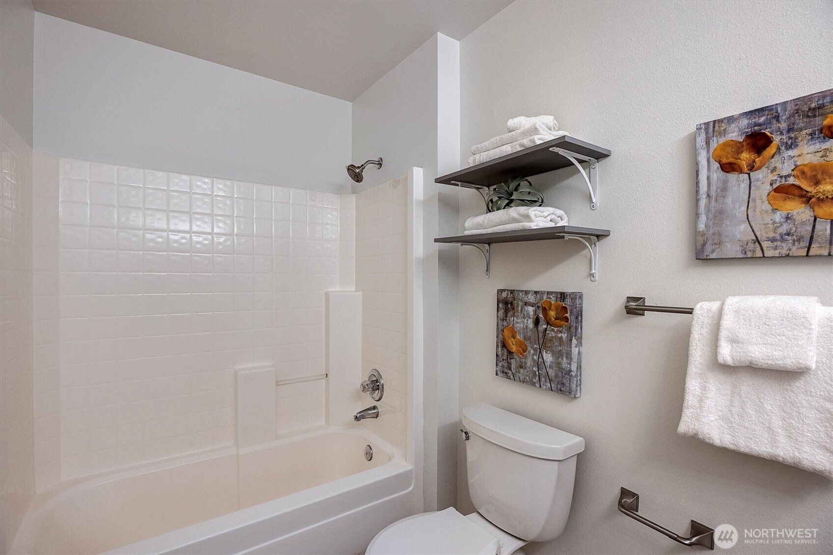 2101 N 55th Street #201, Seattle, WA 98103