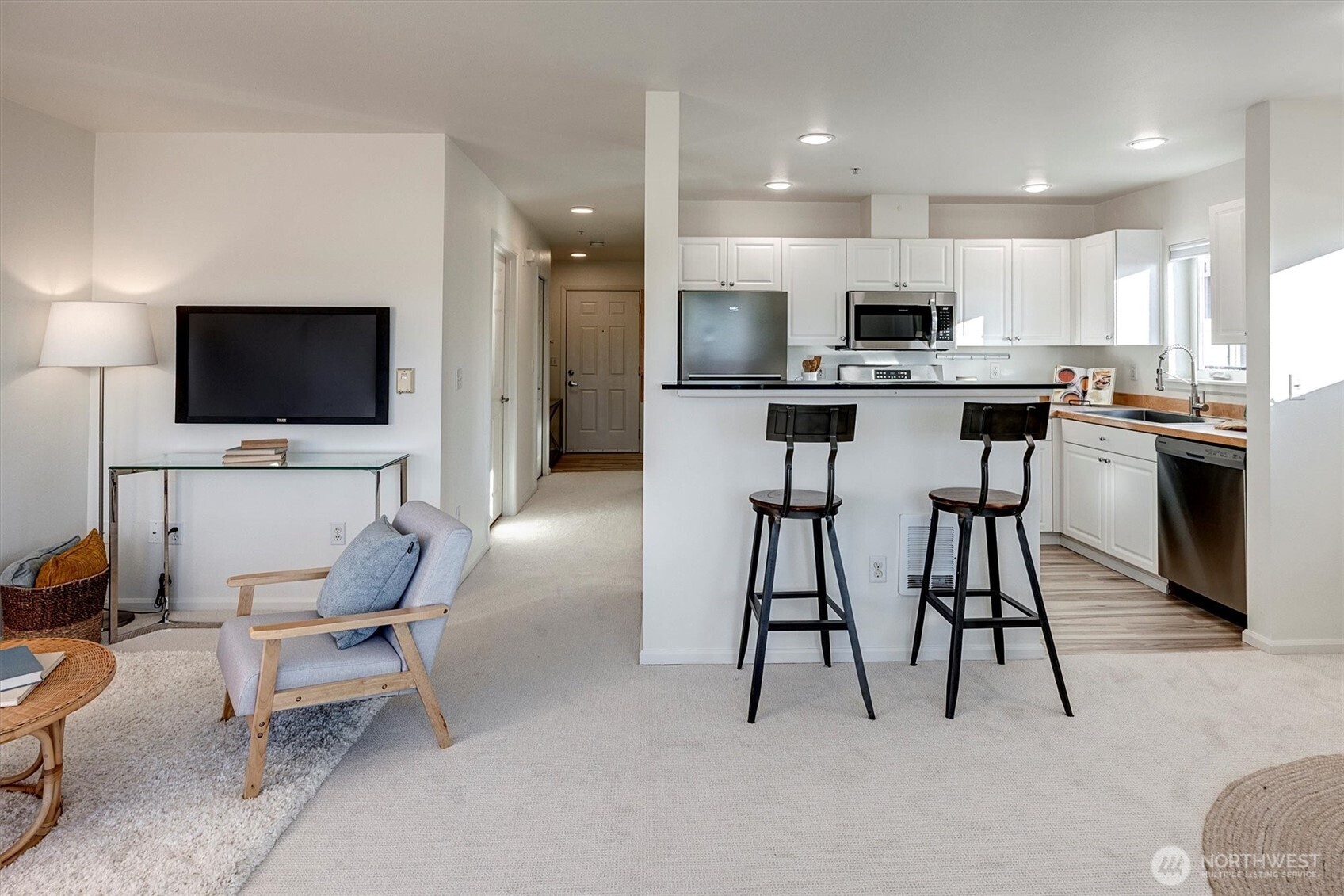 2101 N 55th Street #201, Seattle, WA 98103