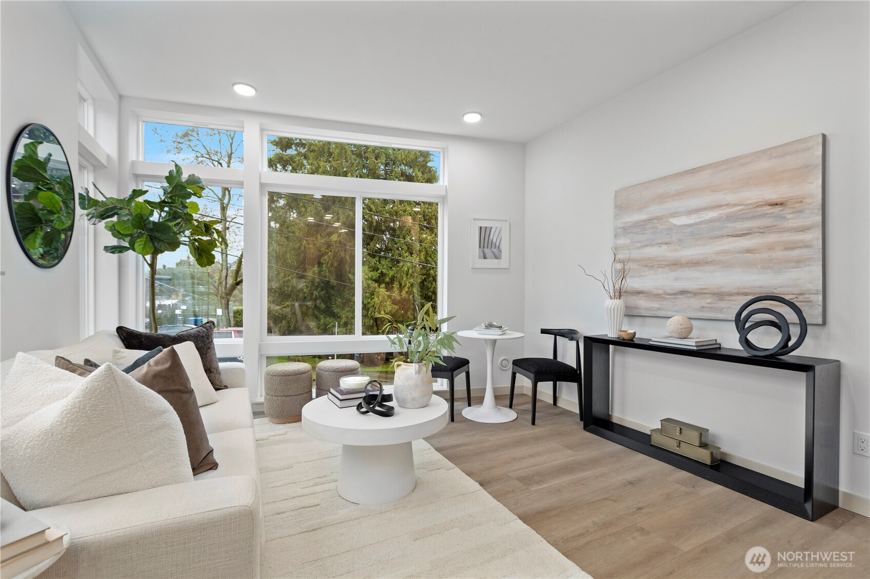 722 N 36th Street , Seattle, WA 98103