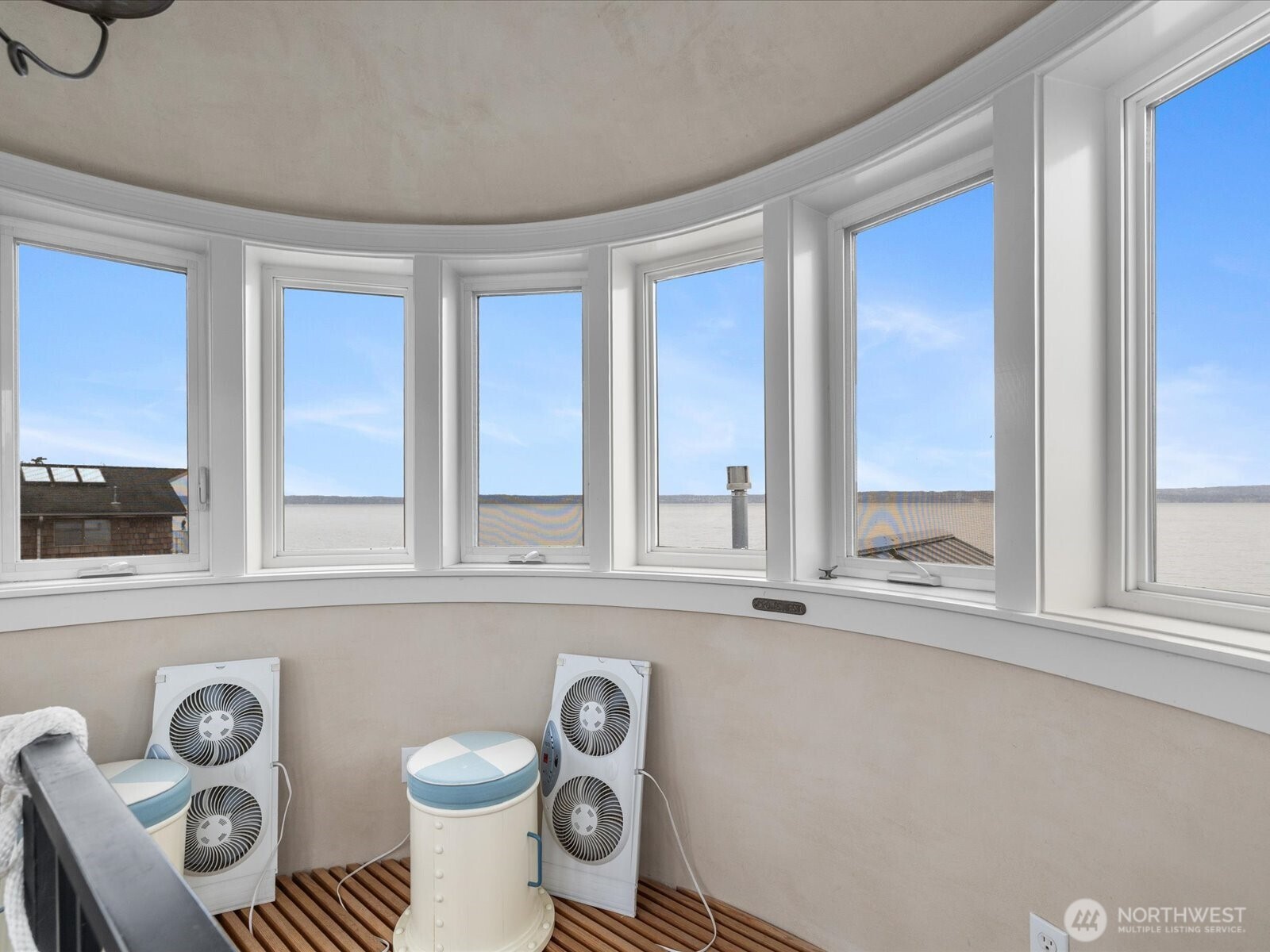 19126 Soundview Drive NW, Stanwood, WA 98292