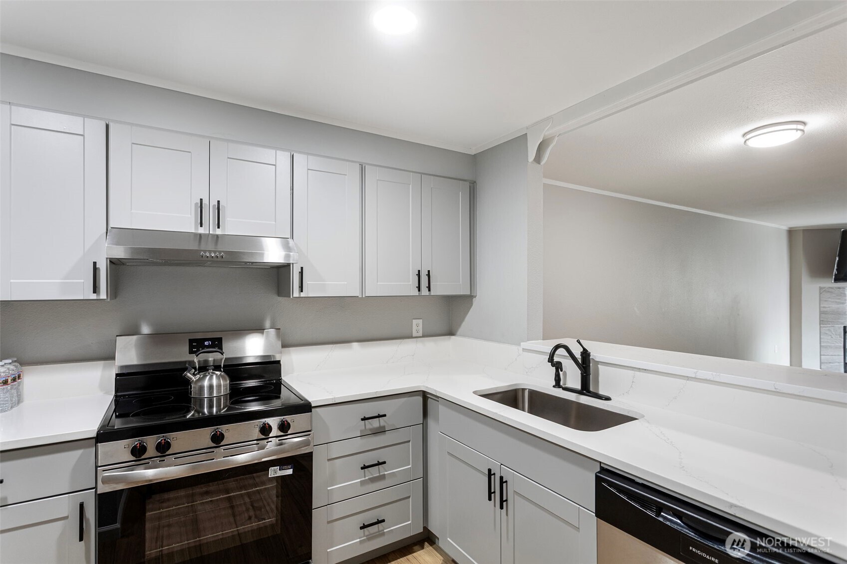 3256 SW Avalon Way #203, Seattle, WA 98126