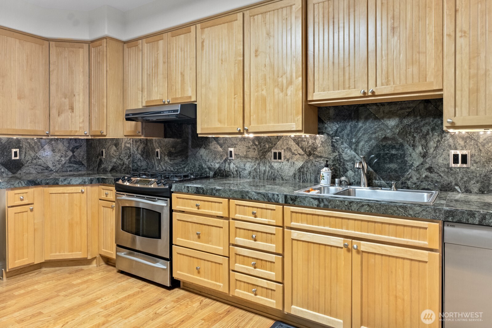 9142 52nd Lane NE, Olympia, WA 98516