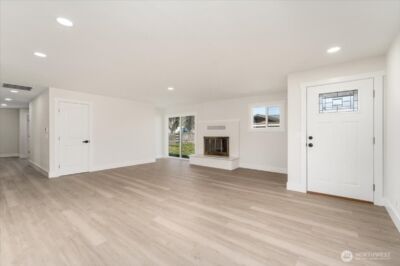 916 E Johnson Avenue , Chelan, WA 98816 - Photo 14