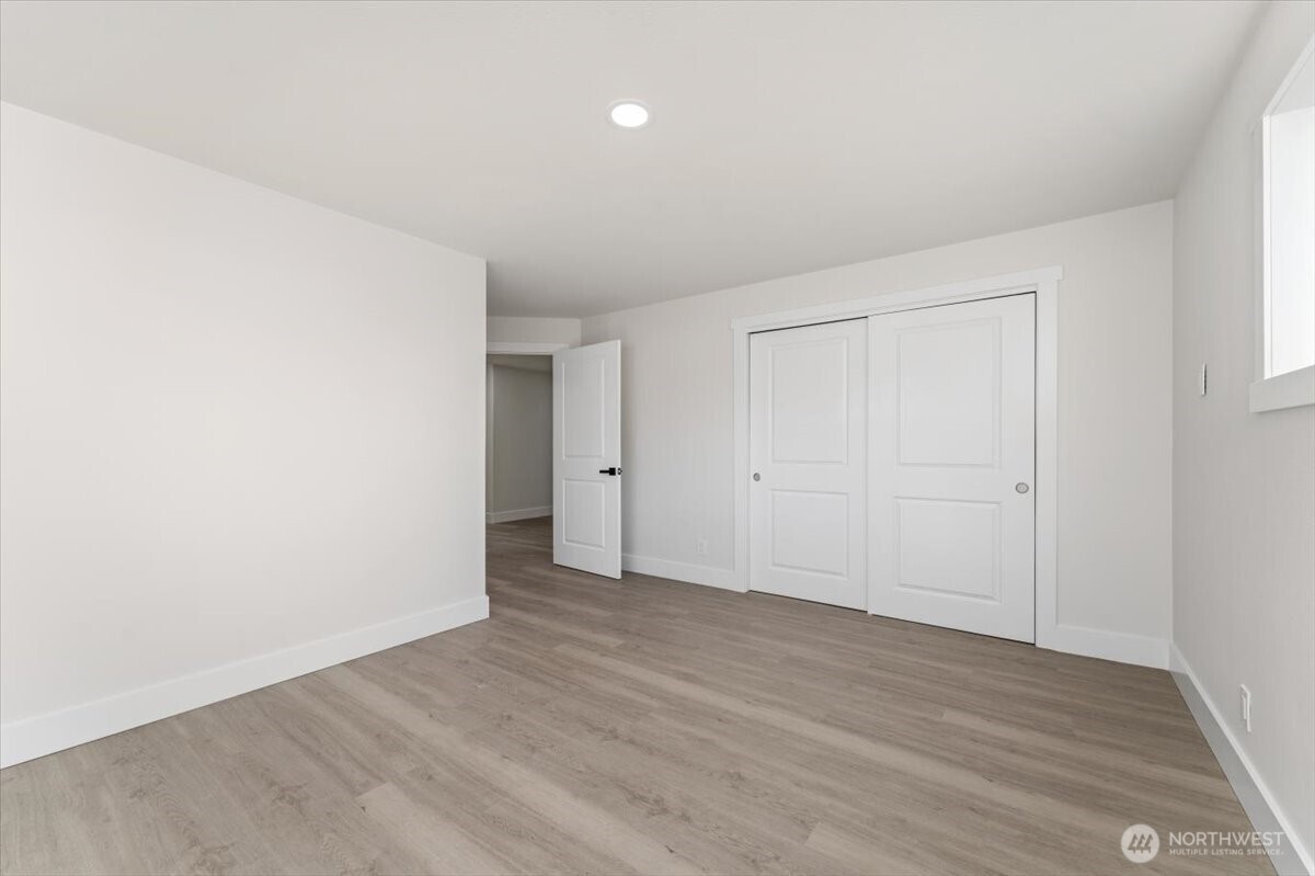 916 E Johnson Avenue , Chelan, WA 98816