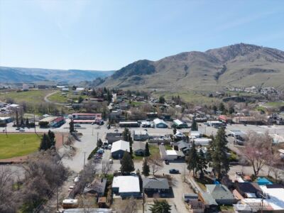 916 E Johnson Avenue , Chelan, WA 98816 - Photo 32