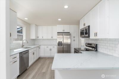 916 E Johnson Avenue , Chelan, WA 98816 - Photo 8