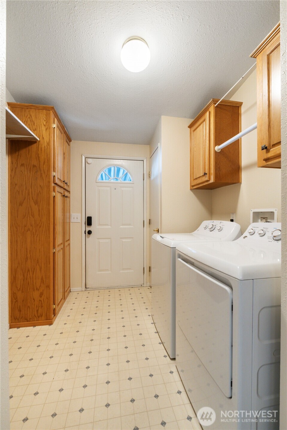 14002 70th Street Ct E, Sumner, WA 98390