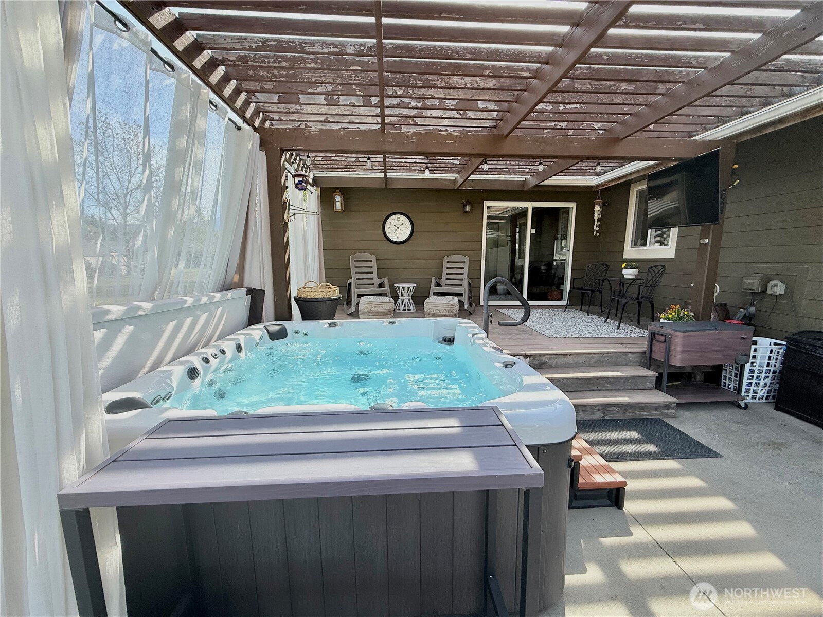 4 River Overlook Street , Omak, WA 98841