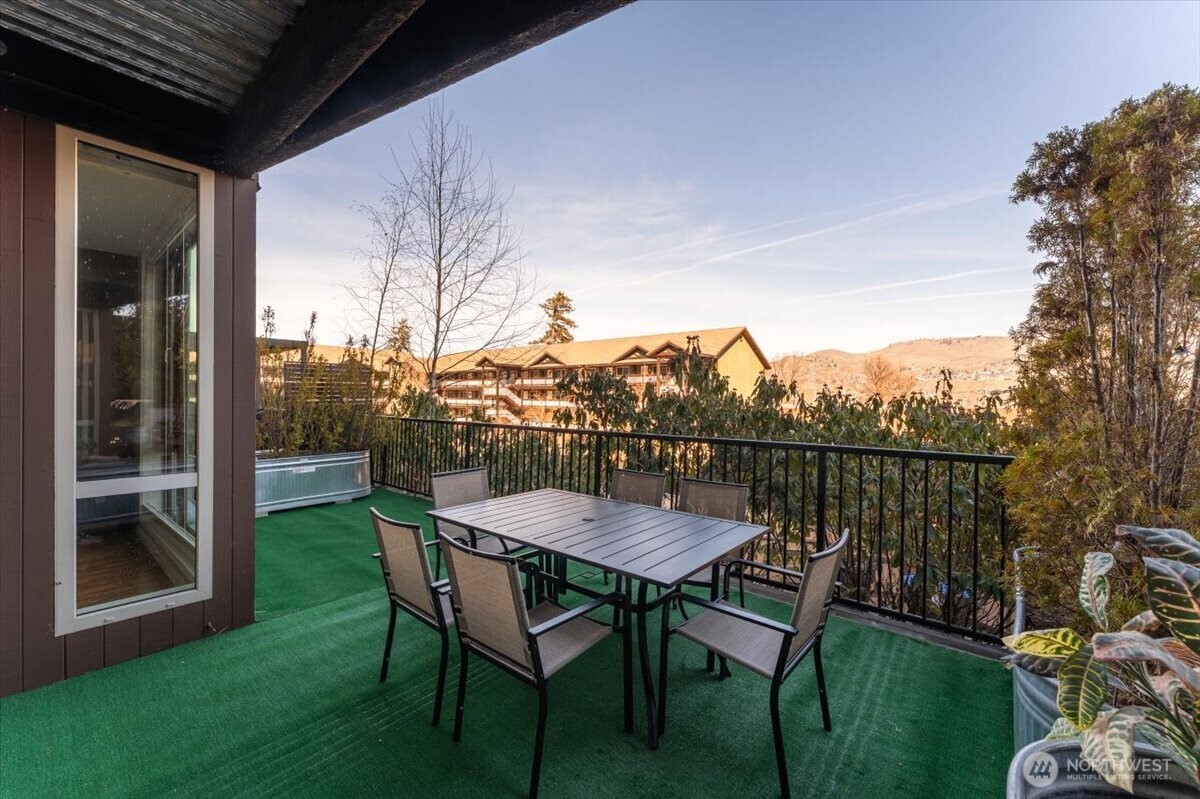 2220 W Woodin Avenue #110, Chelan, WA 98816