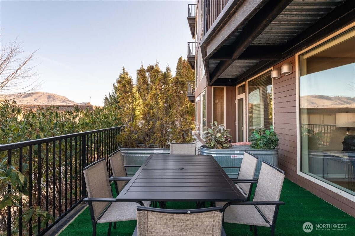 2220 W Woodin Avenue #110, Chelan, WA 98816