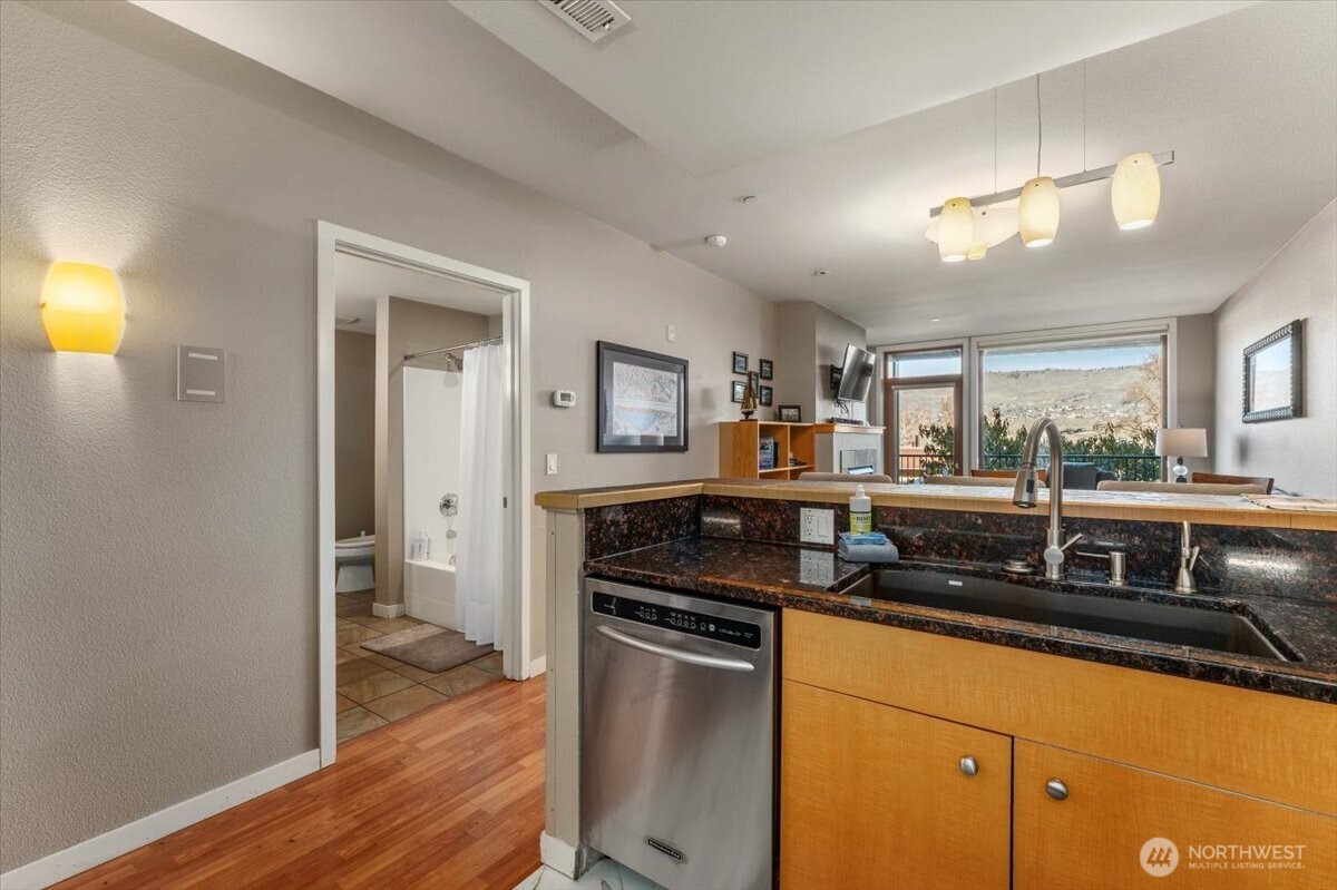 2220 W Woodin Avenue #110, Chelan, WA 98816