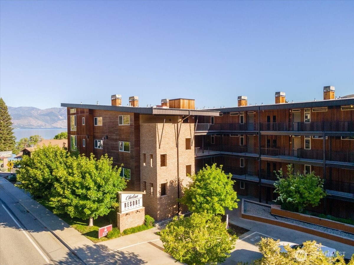 2220 W Woodin Avenue #110, Chelan, WA 98816