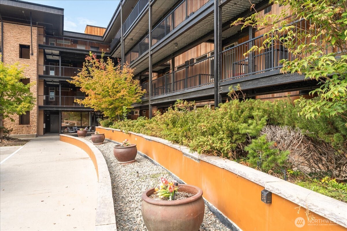 2220 W Woodin Avenue #110, Chelan, WA 98816