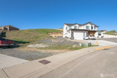 83 Sunny Meadows Loop , Wenatchee, WA 98801 - Photo 2
