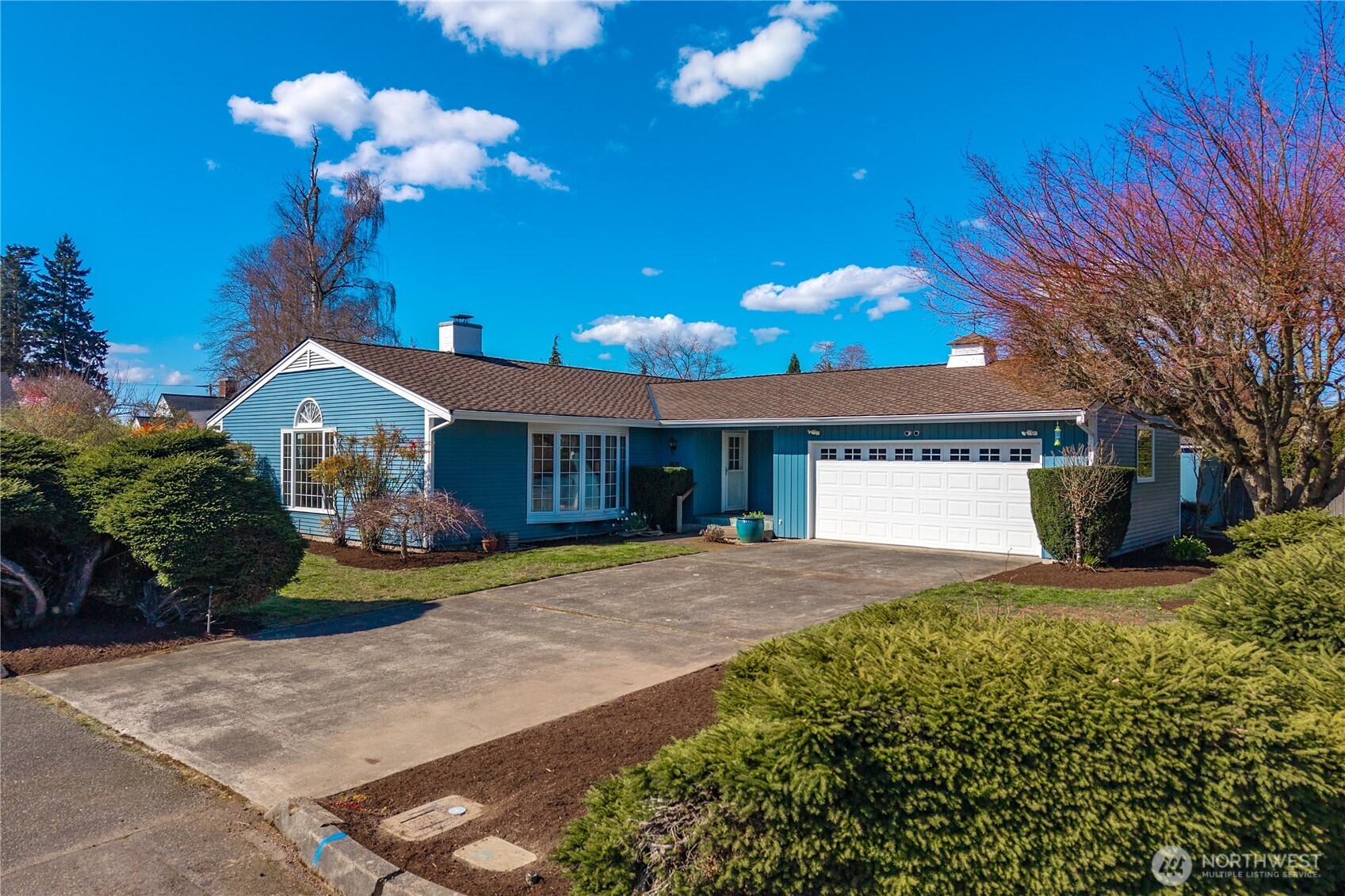 1825 Rainier Court , Sumner, WA 98390