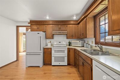 1825 Rainier Court , Sumner, WA 98390 - Photo 13