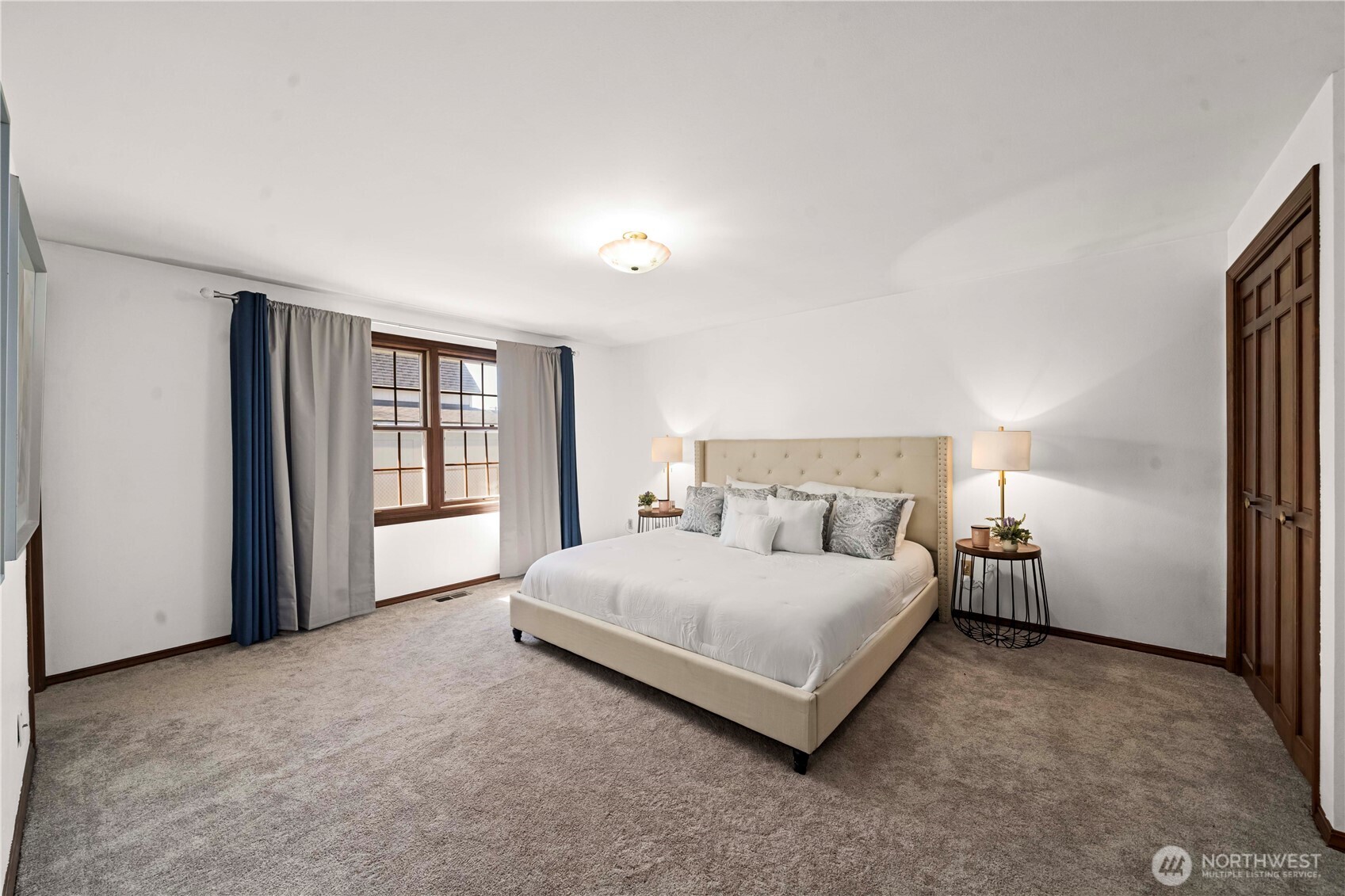 1825 Rainier Court , Sumner, WA 98390