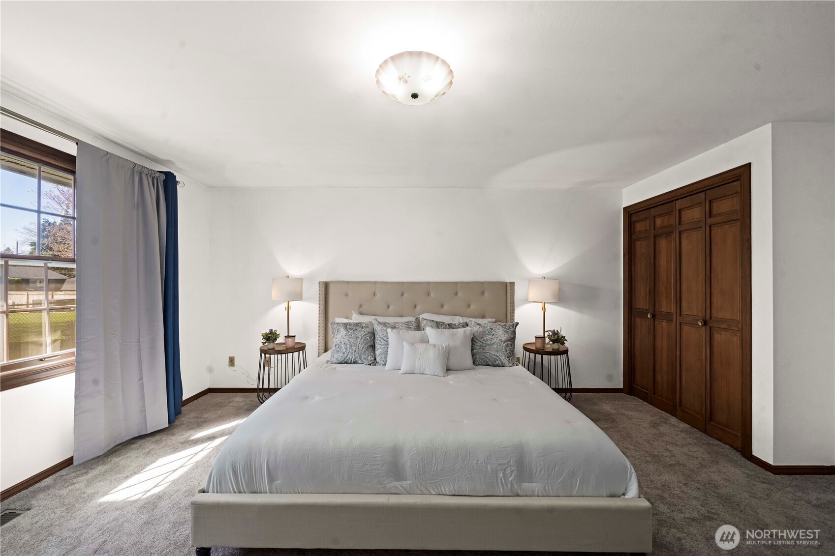 1825 Rainier Court , Sumner, WA 98390