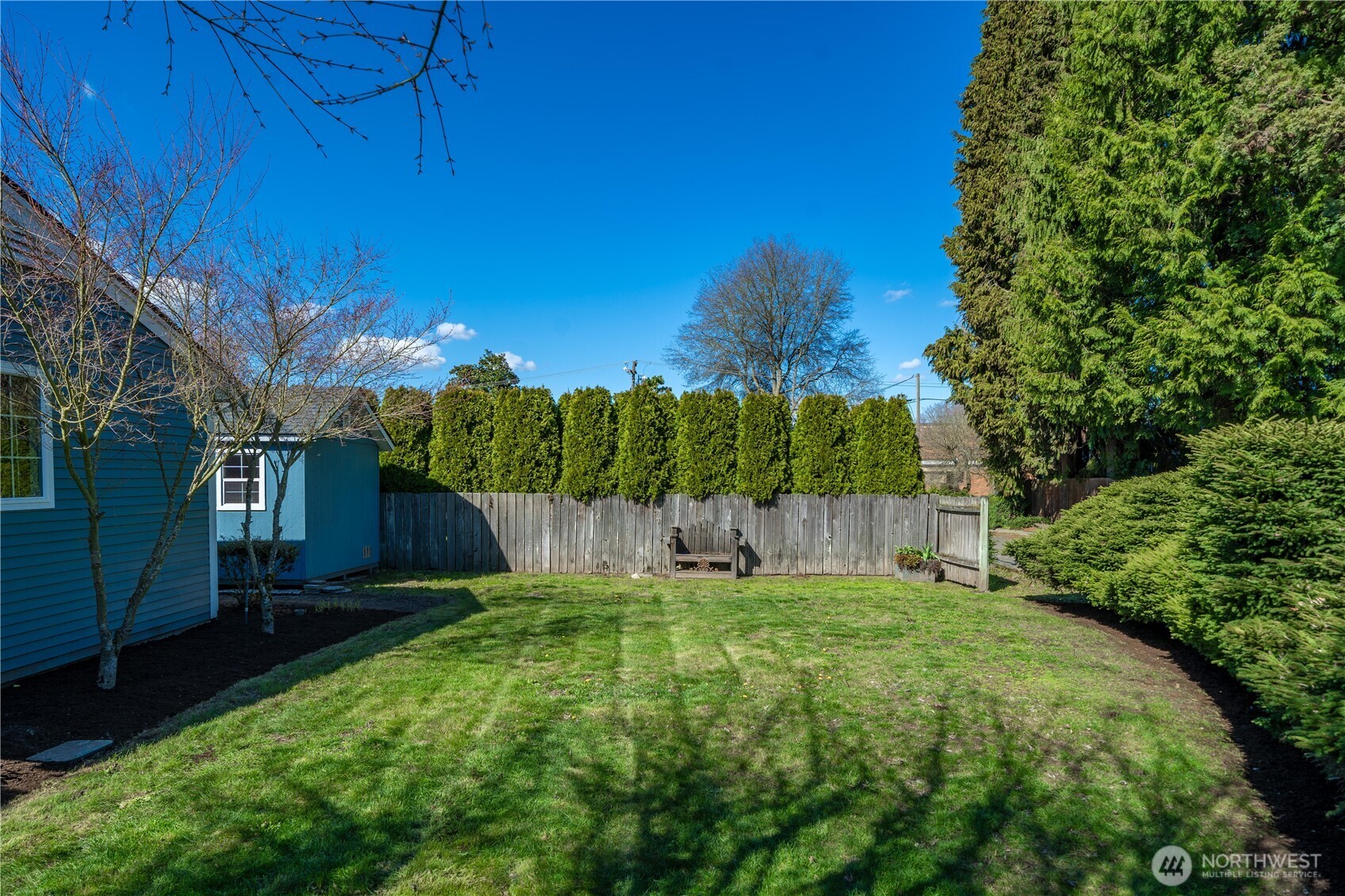 1825 Rainier Court , Sumner, WA 98390