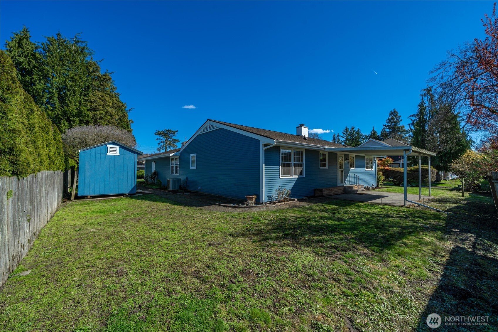 1825 Rainier Court , Sumner, WA 98390