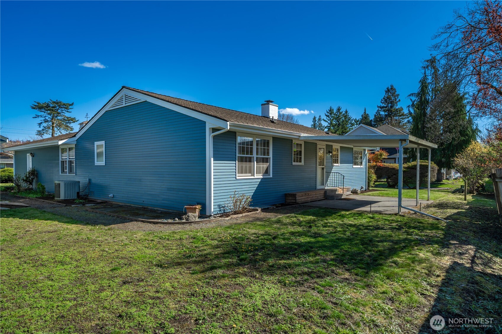 1825 Rainier Court , Sumner, WA 98390