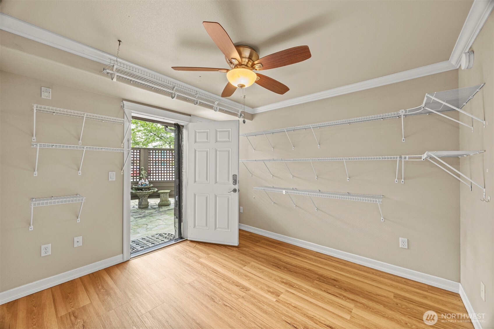 1300 Peace Portal Drive #106, Blaine, WA 98230