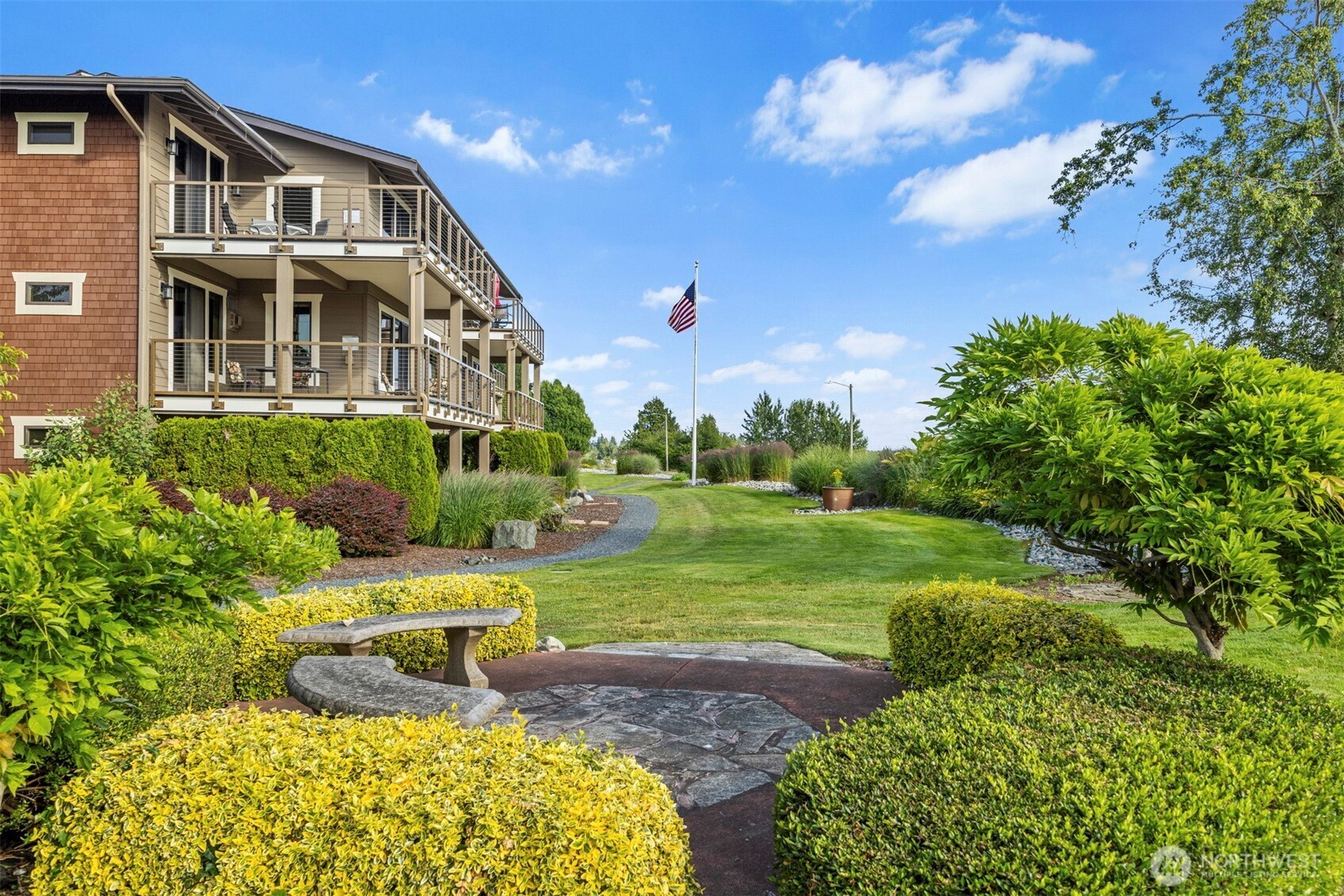 1300 Peace Portal Drive #106, Blaine, WA 98230