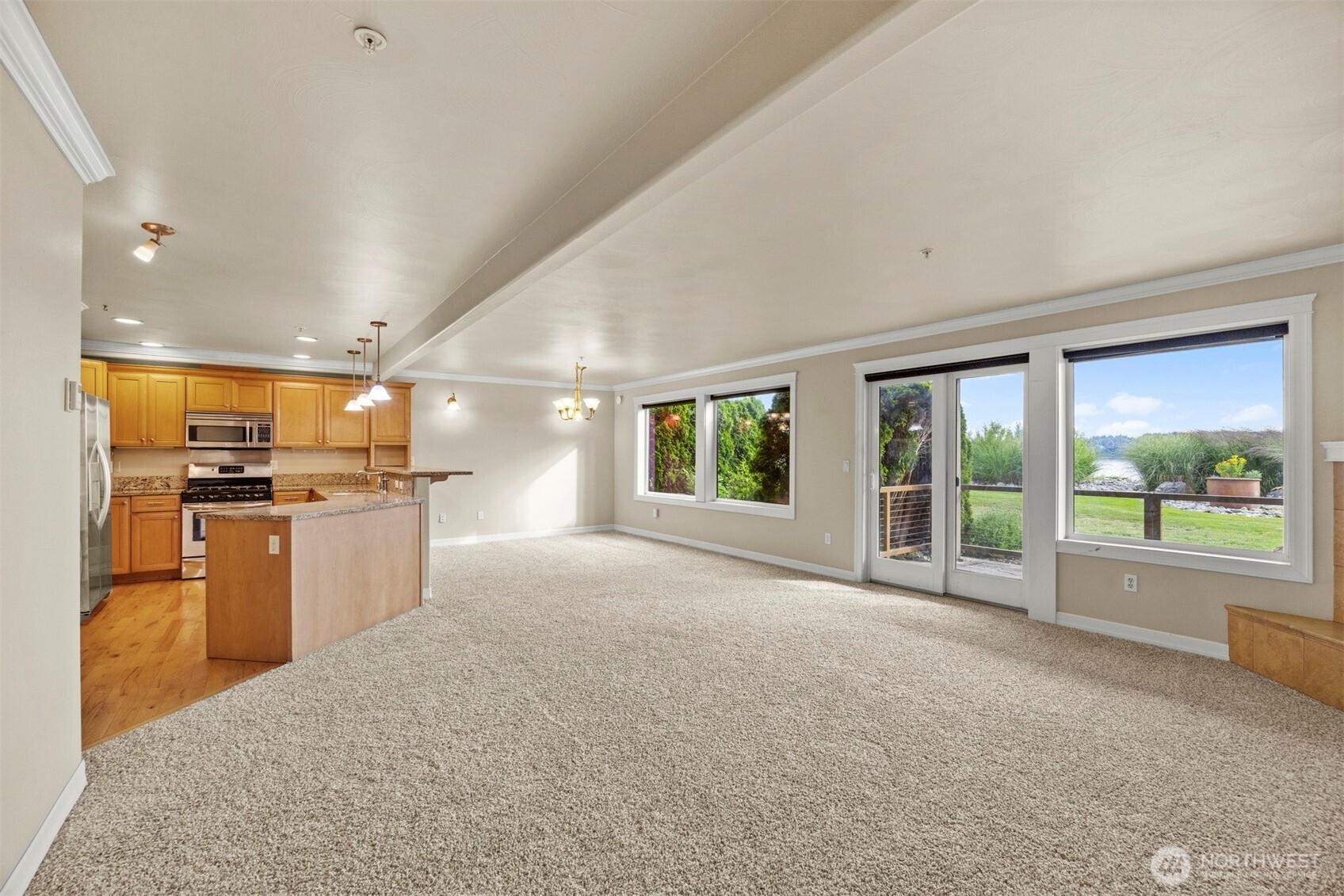 1300 Peace Portal Drive #106, Blaine, WA 98230