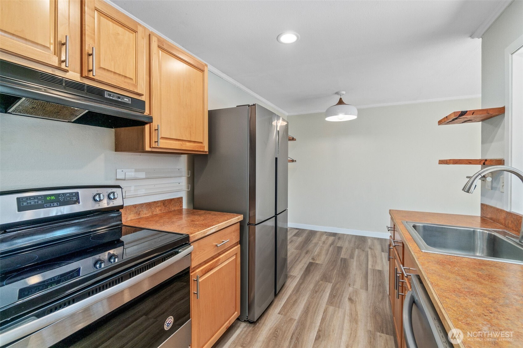 19428 Aurora Avenue N #431, Shoreline, WA 98133