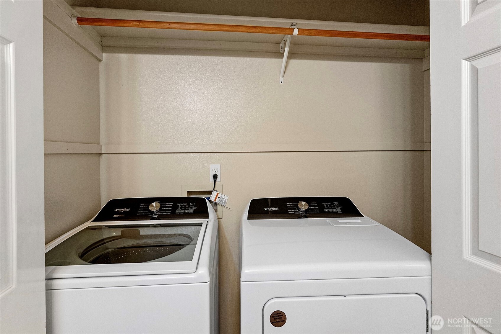 9738 Sea Isle Lane NW, Silverdale, WA 98383