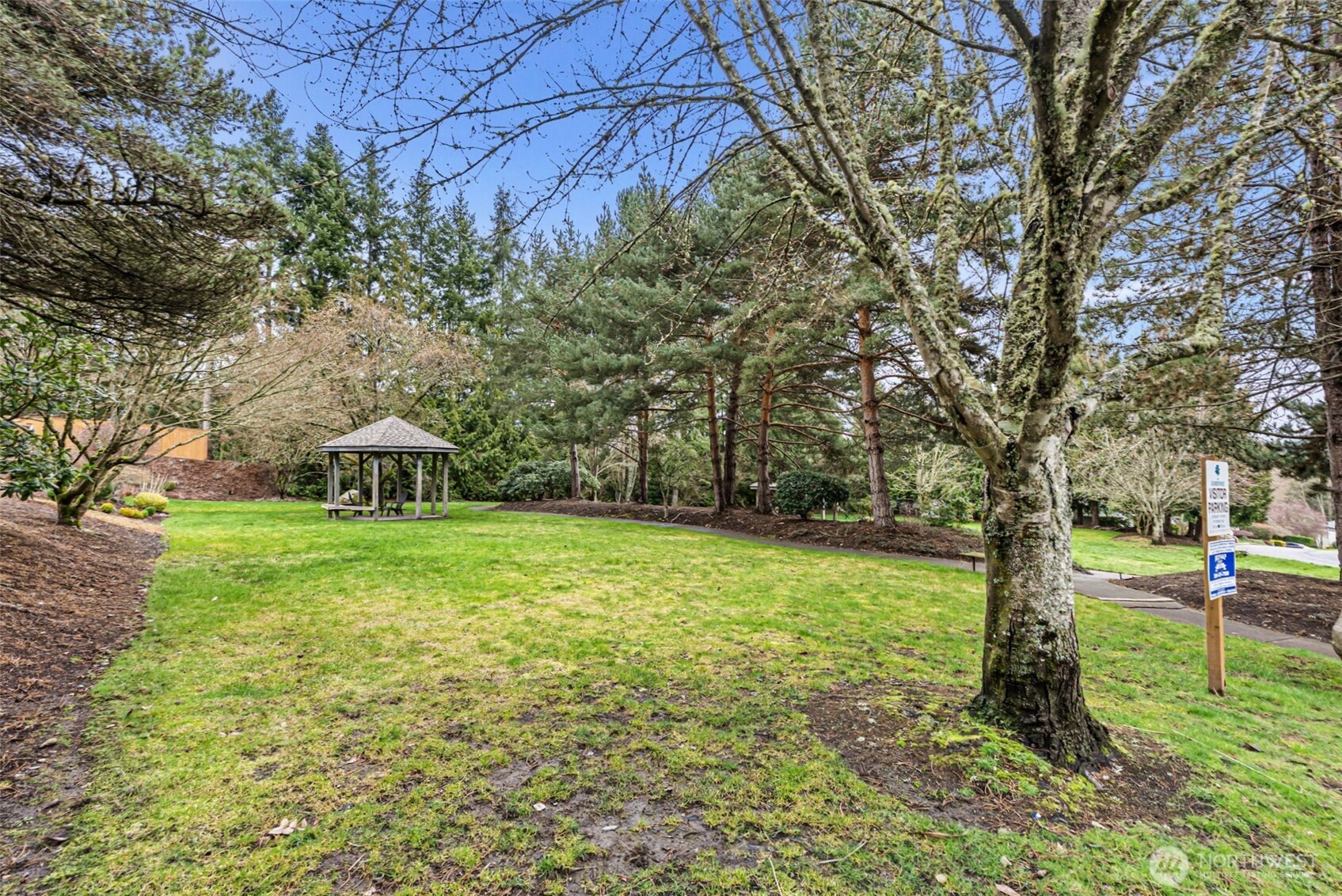 9738 Sea Isle Lane NW, Silverdale, WA 98383