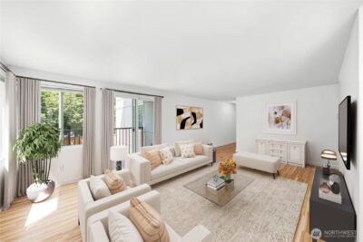 11556 Greenwood Avenue N #105, Seattle, WA 98133 - Photo 1