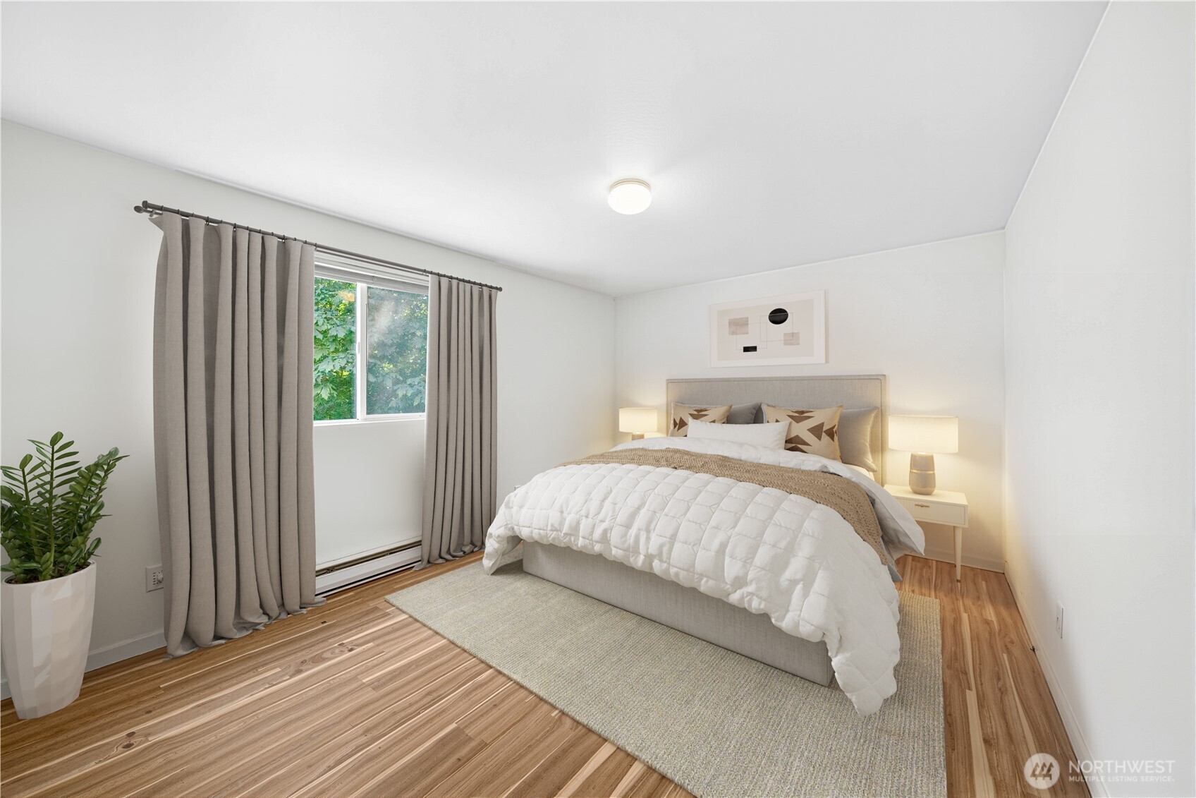 11556 Greenwood Avenue N #105, Seattle, WA 98133