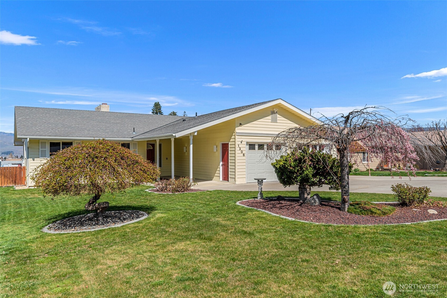 1308 Seneca Avenue S, Wenatchee, WA 98801