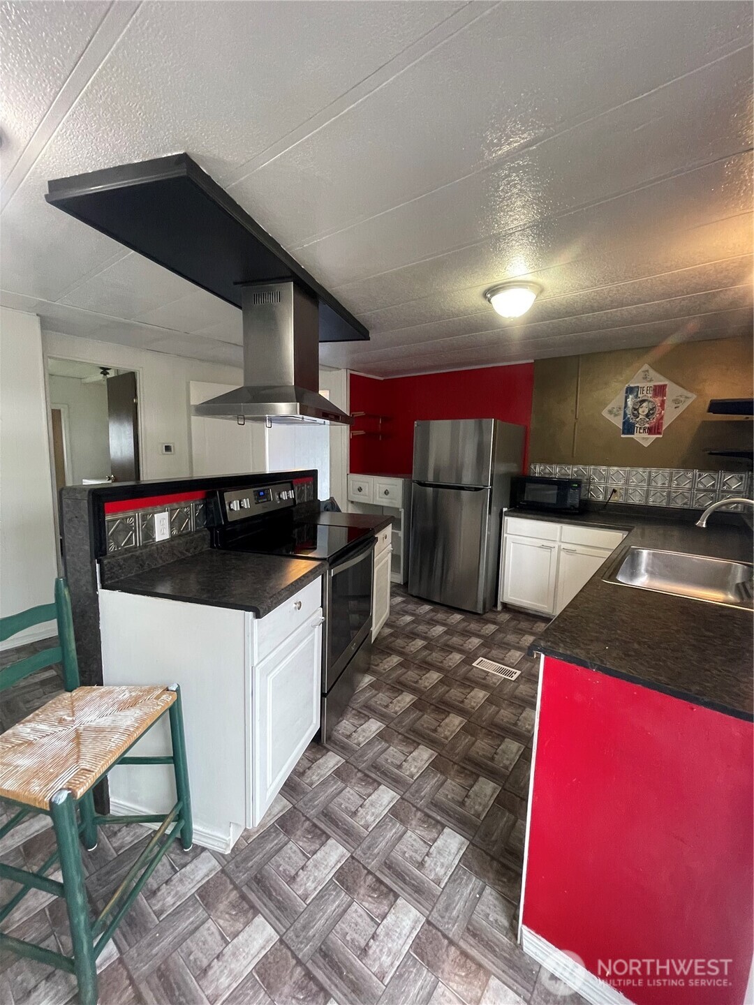 1050 Howard Street #10, Raymond, WA 98577