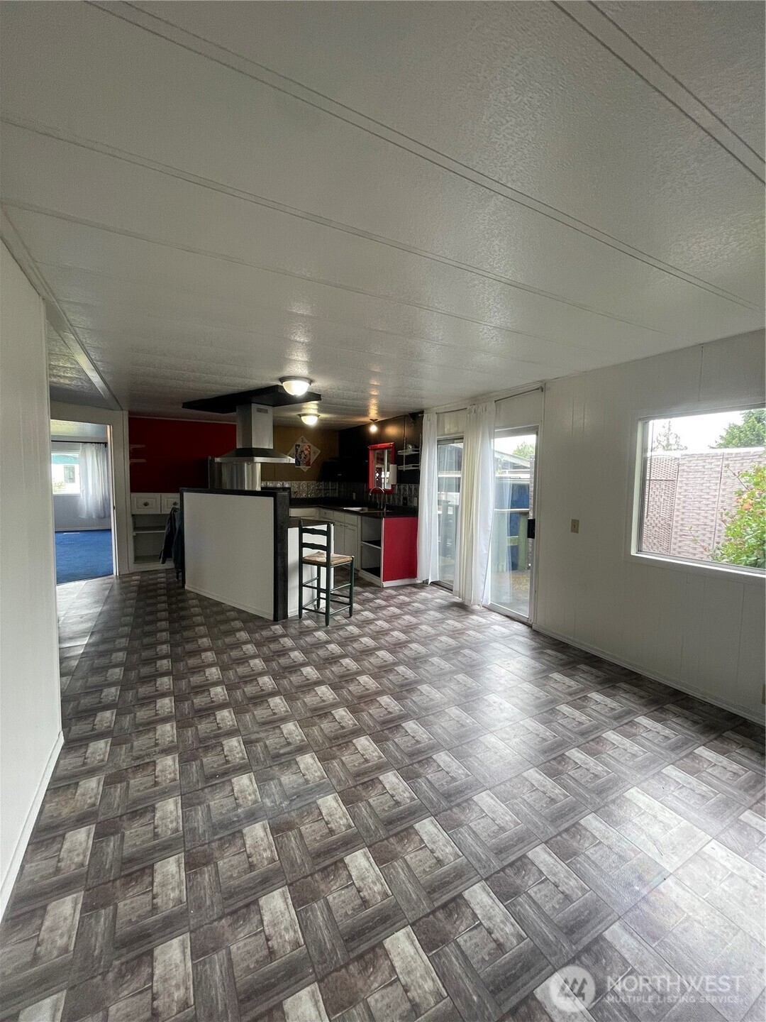 1050 Howard Street #10, Raymond, WA 98577