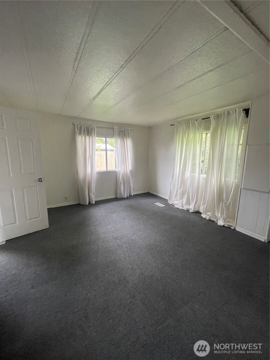 1050 Howard Street #10, Raymond, WA 98577