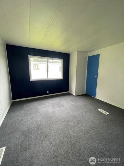 1050 Howard Street #10, Raymond, WA 98577 - Photo 9