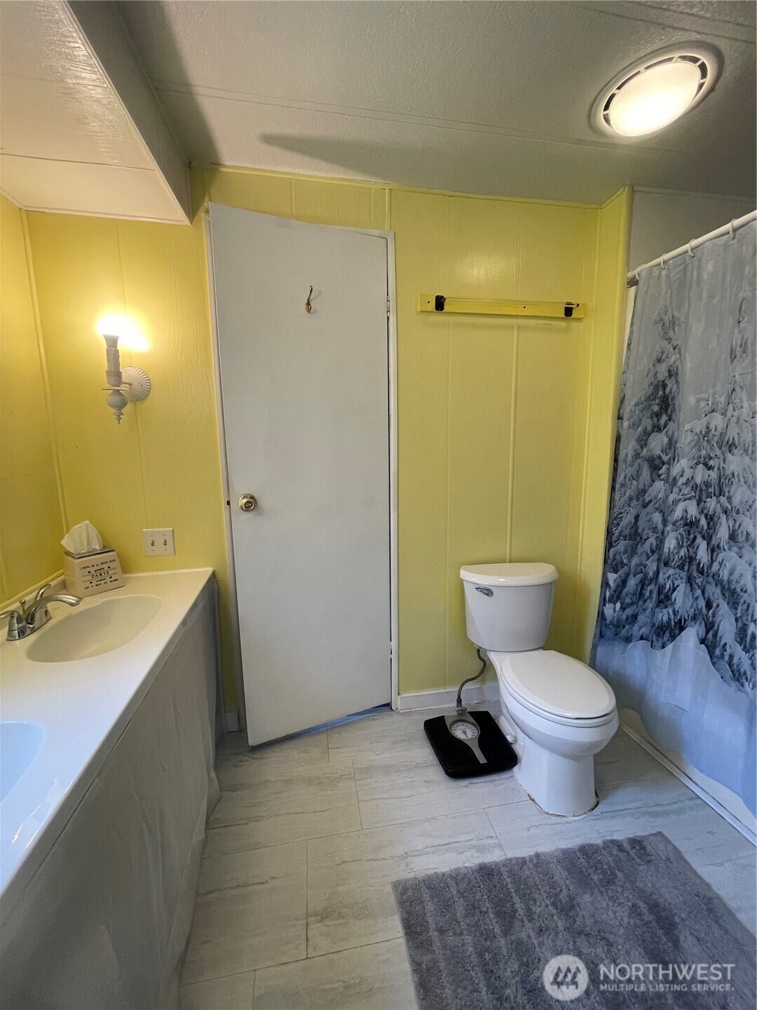 1050 Howard Street #10, Raymond, WA 98577