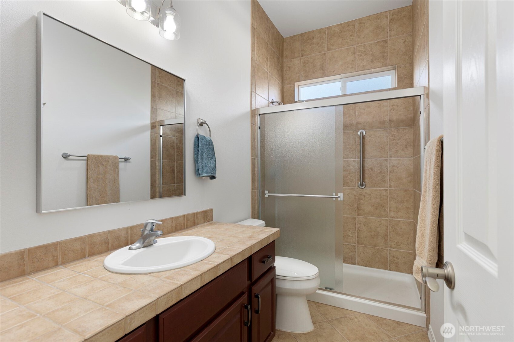 8025 Columbia Way NE, Lacey, WA 98516