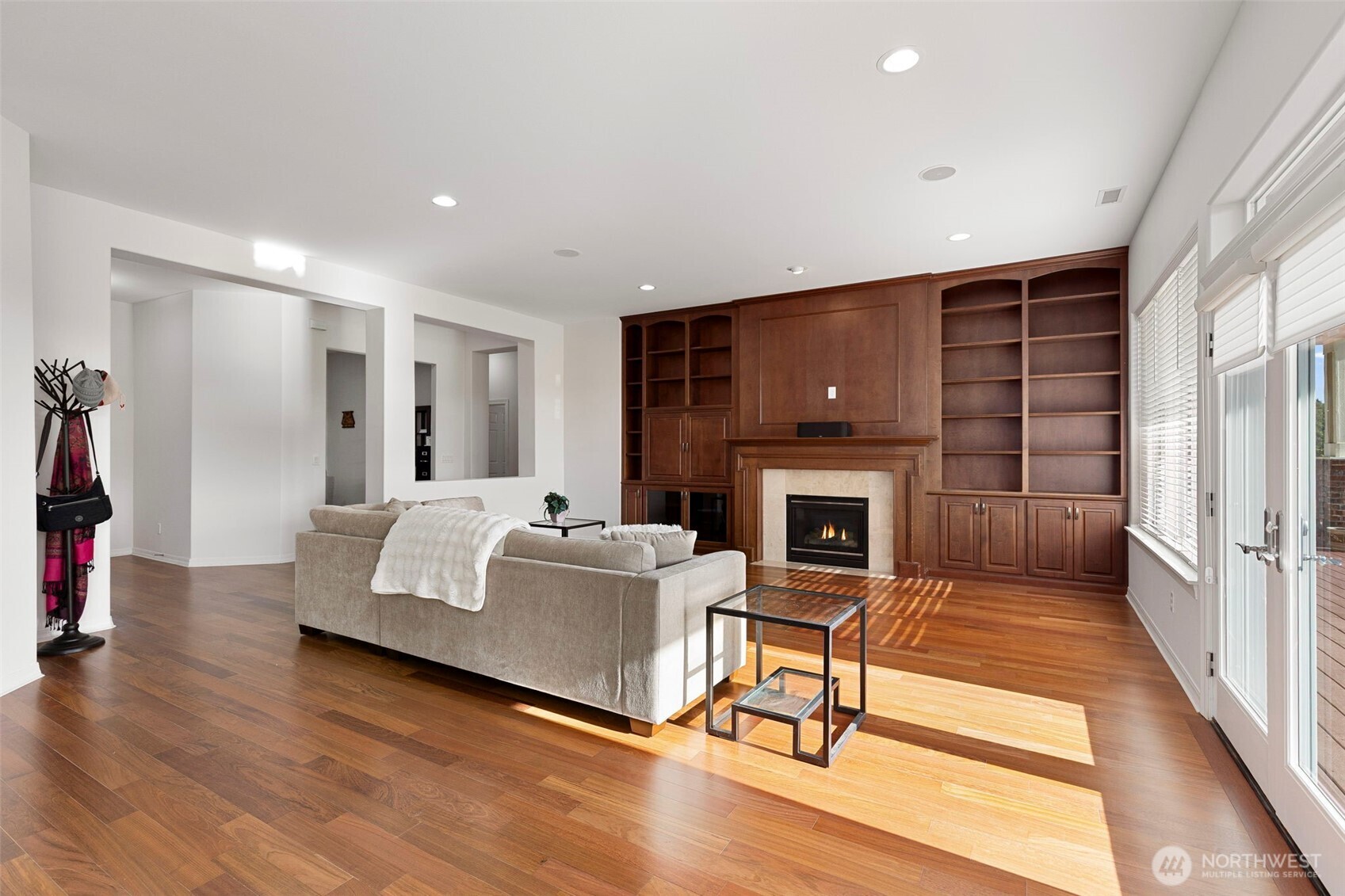 8025 Columbia Way NE, Lacey, WA 98516