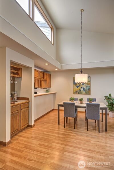 909 N 35TH Street #402, Seattle, WA 98103-8863 - Photo 11