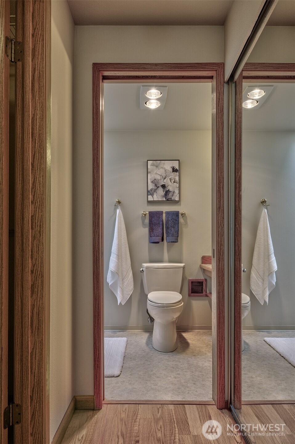 909 N 35TH Street #402, Seattle, WA 98103-8863