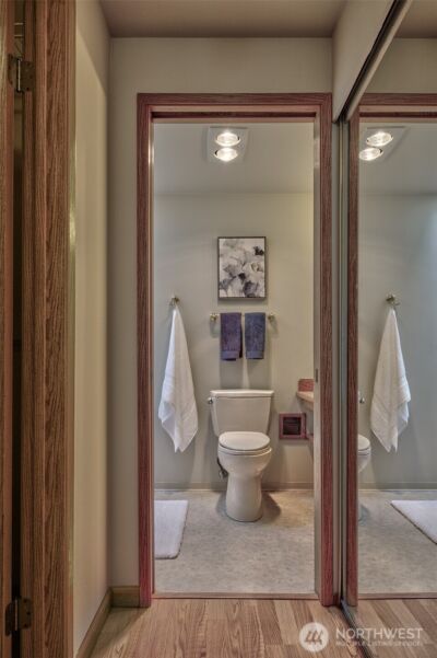 909 N 35TH Street #402, Seattle, WA 98103-8863 - Photo 16