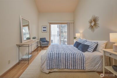 909 N 35TH Street #402, Seattle, WA 98103-8863 - Photo 17