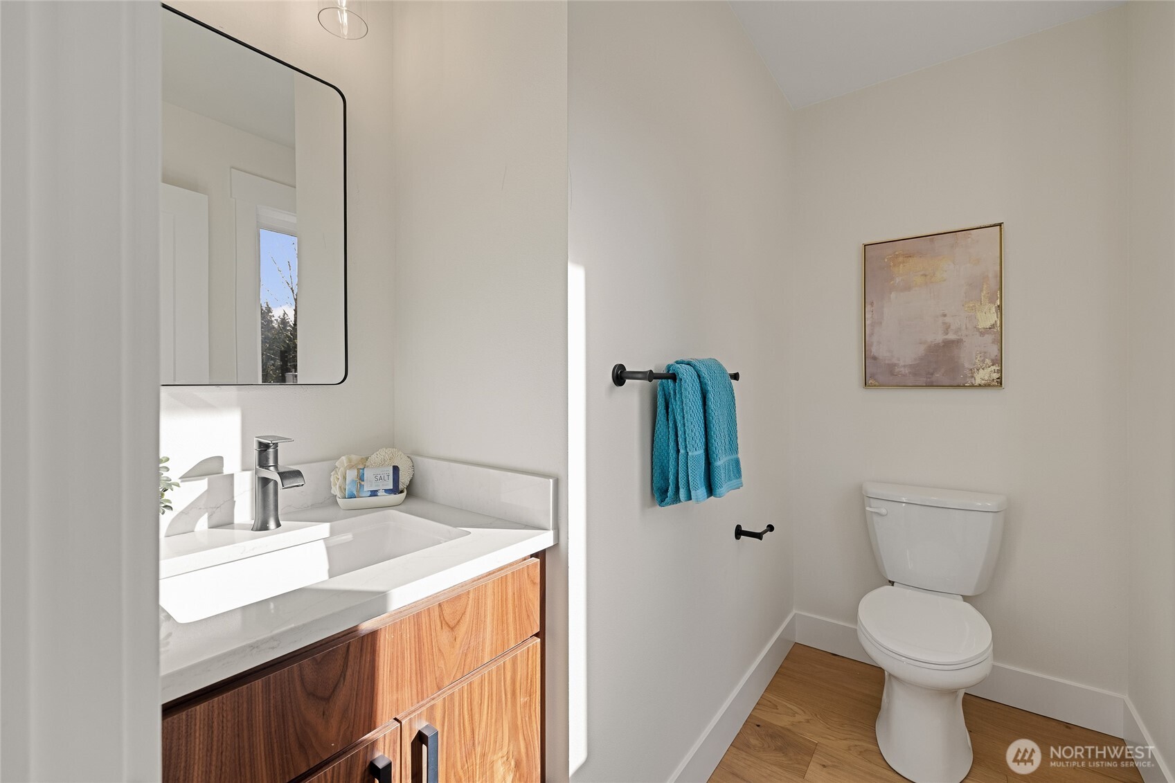 815 130th Avenue NE, Bellevue, WA 98005