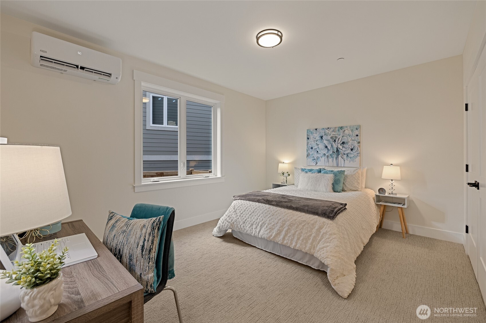 815 130th Avenue NE, Bellevue, WA 98005