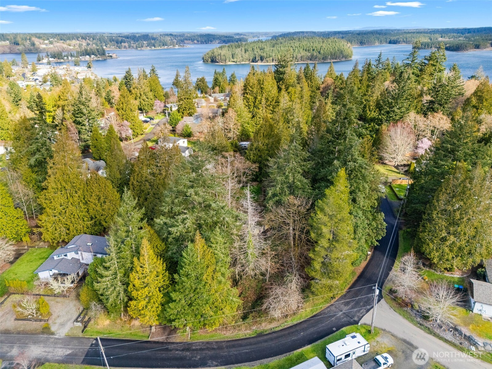 9733 Lookout Drive NW, Olympia, WA 98502